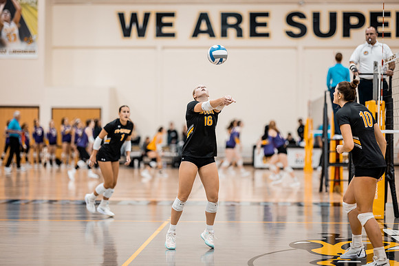 VB vs UW STOUT-1-179