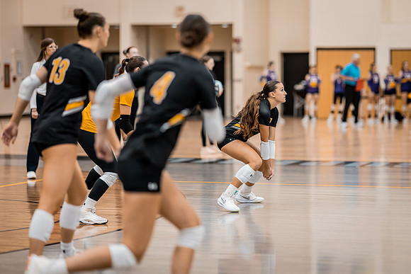 VB vs UW STOUT-1-169