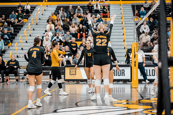 UWS VB vs CSS-1-204
