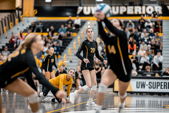 UWS VB vs CSS-1-172