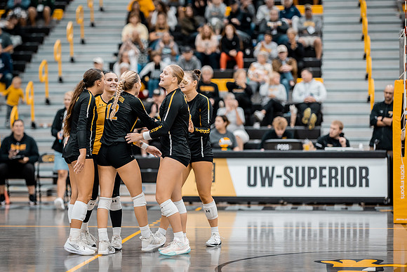 UWS VB vs CSS-1-198