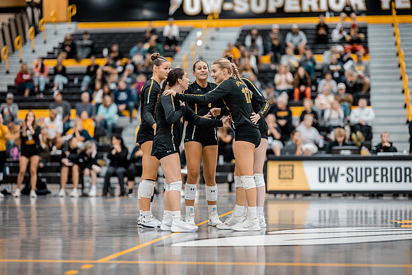 UWS VB vs CSS-1-84