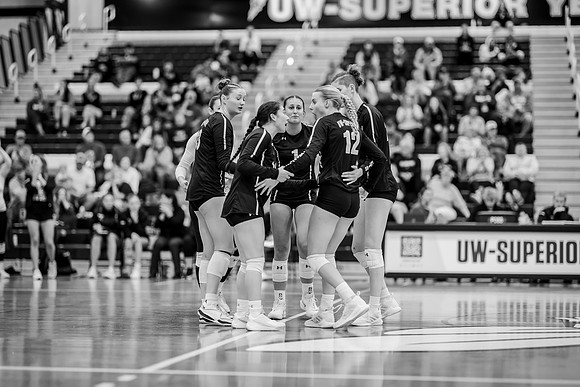 UWS VB vs CSS-1-83