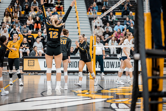 UWS VB vs CSS-1-97