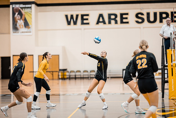 UWS VB vs CSS-1-258