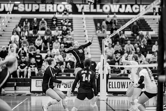 UWS VB vs CSS-1-33