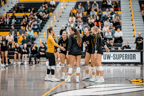 UWS VB vs CSS-1-111