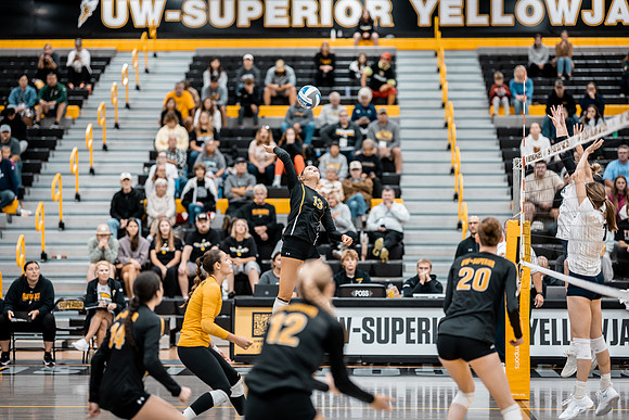 UWS VB vs CSS-1-24