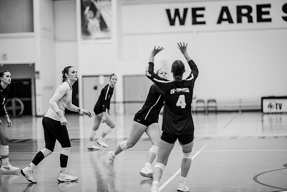 UWS VB vs CSS-1-261