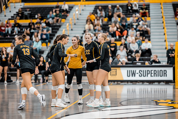 UWS VB vs CSS-1-122