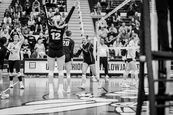 UWS VB vs CSS-1-98