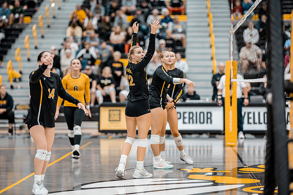 UWS VB vs CSS-1-195