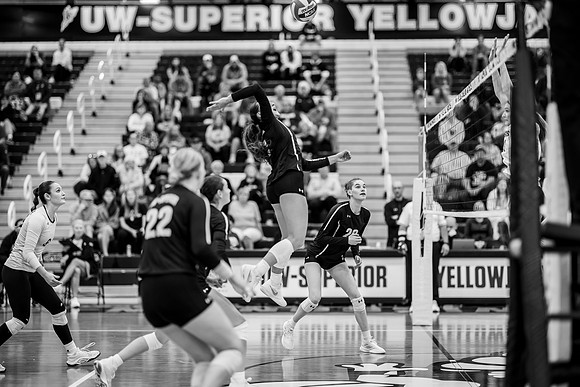 UWS VB vs CSS-1-143