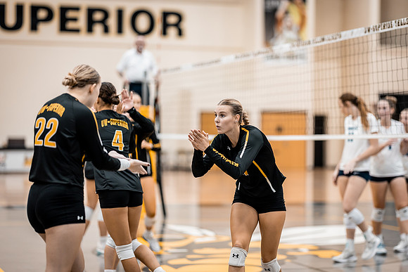 UWS VB vs CSS-1-221