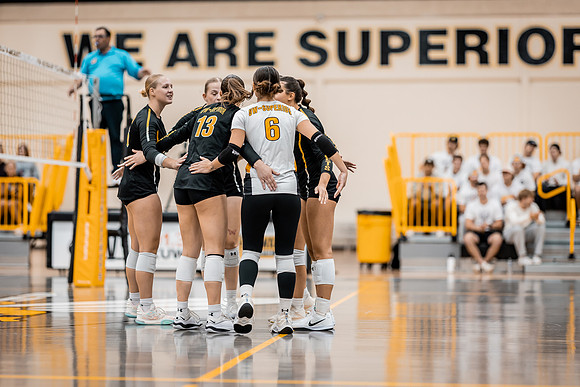 UWS VB vs. CSS-76
