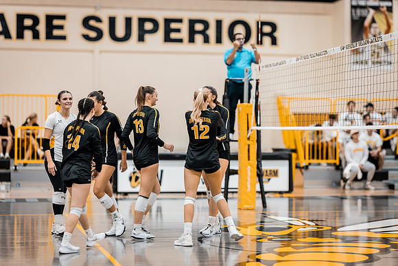 UWS VB vs. CSS-197