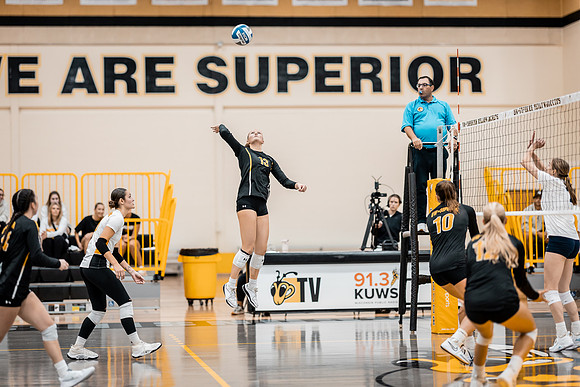 UWS VB vs. CSS-224