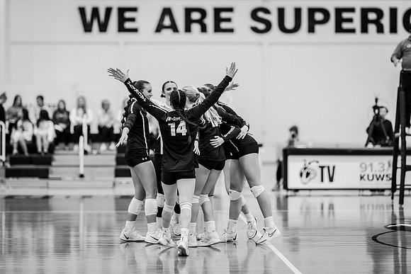 UWS VB vs. CSS-200