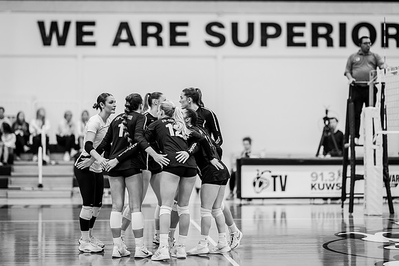 UWS VB vs. CSS-204