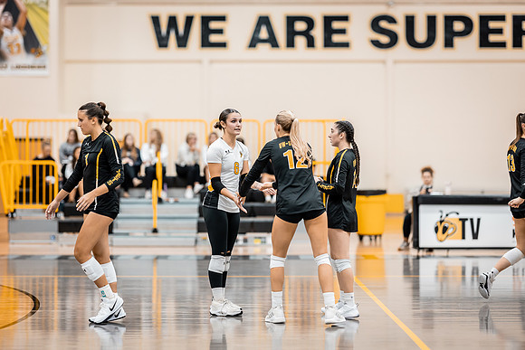 UWS VB vs. CSS-205