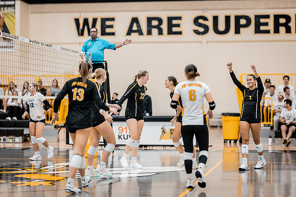 UWS VB vs. CSS-171