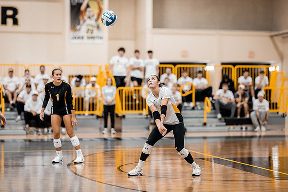 UWS VB vs. CSS-158