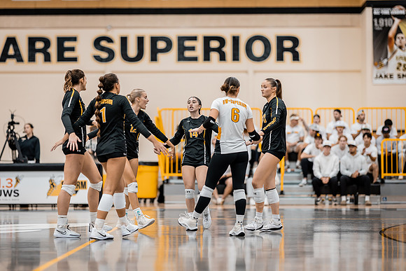 UWS VB vs. CSS-129