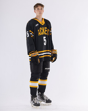 5 Jarek Caspersen Black 6