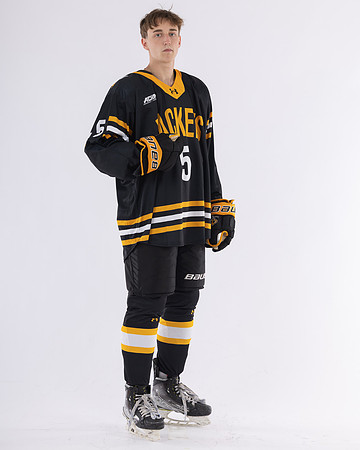 5 Jarek Caspersen Black 7