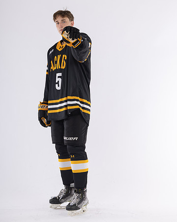 5 Jarek Caspersen Black 11