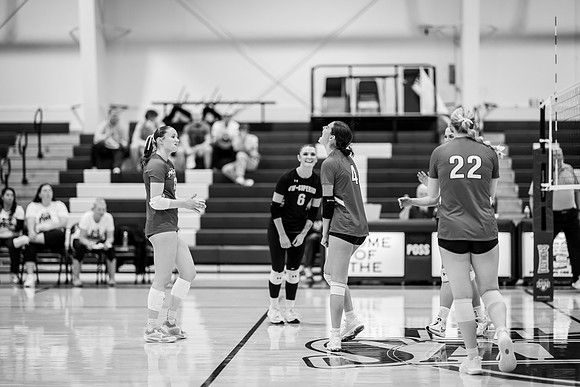 UWS VB vs CSS_-102