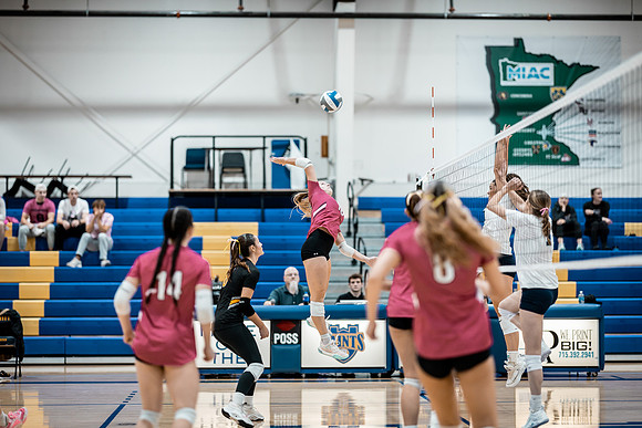 UWS VB vs CSS_-83