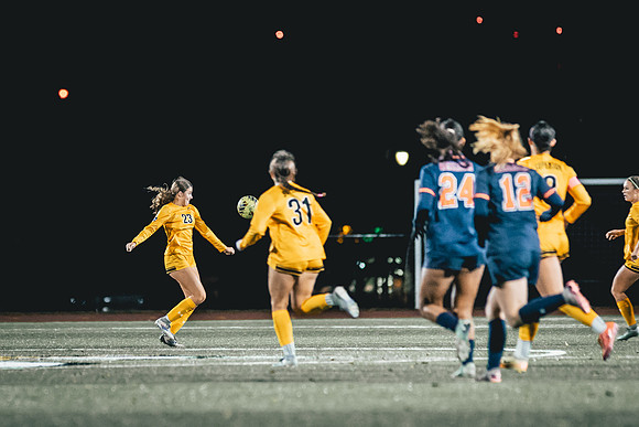 UWS WSOC vs MAC_-72