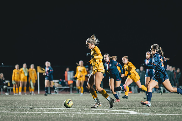 UWS WSOC vs MAC_-162