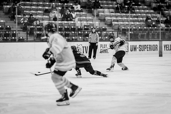 UWS WHKY vs LF-82