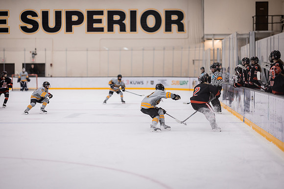UWS WHKY vs LF-105