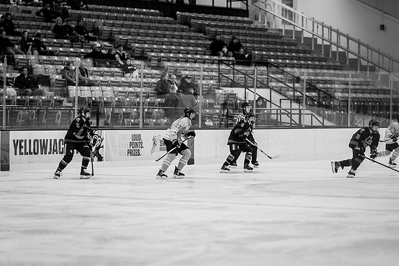 UWS WHKY vs LF-61