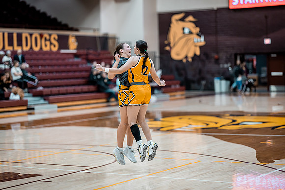 WBB vs UMD -9
