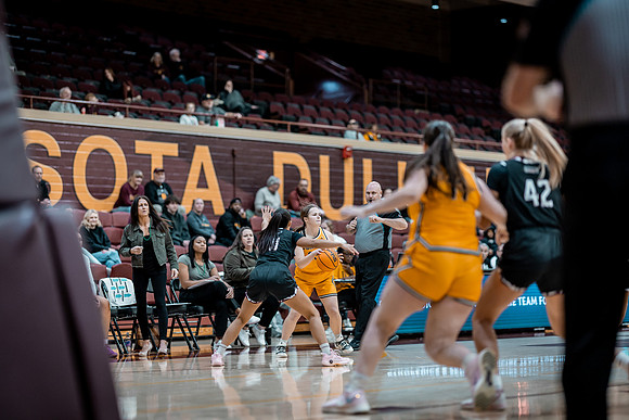 WBB vs UMD -18