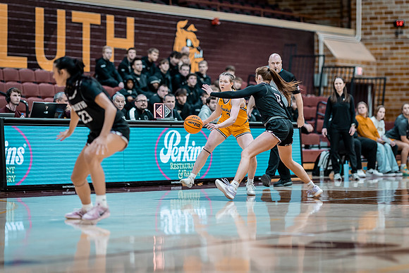 WBB vs UMD -22