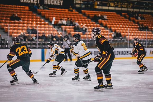 CMHKY vs UMD -4