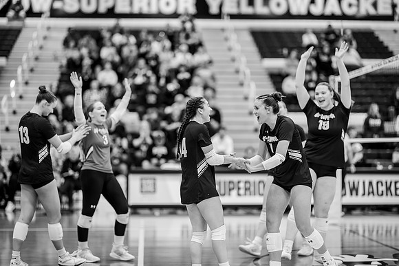 UWS VB vs CROWN-6