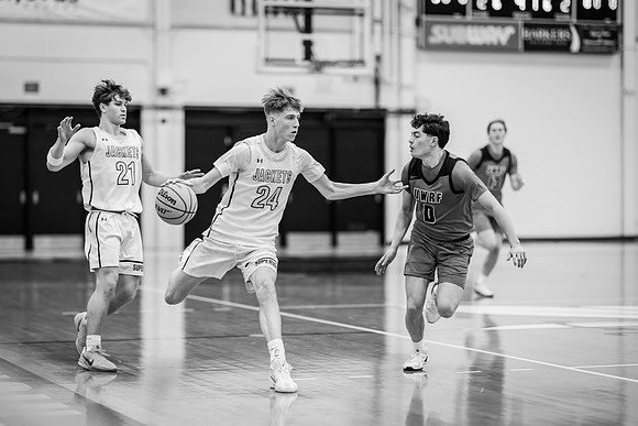MBB vs UWRF-11