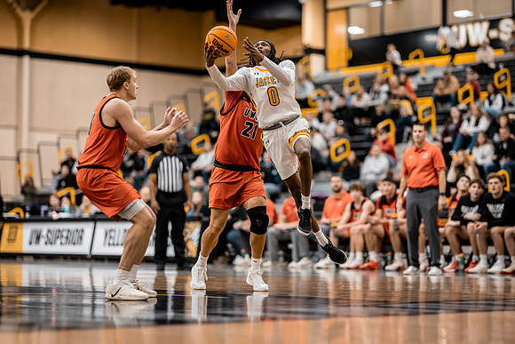 MBB vs UWRF-15