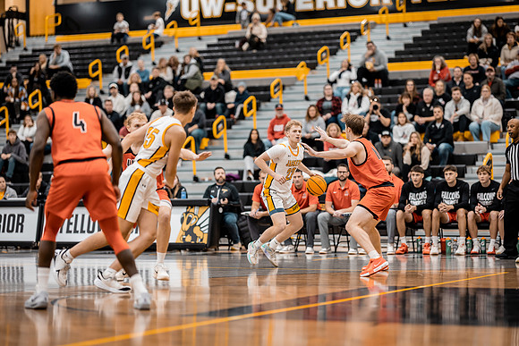 MBB vs UWRF-5
