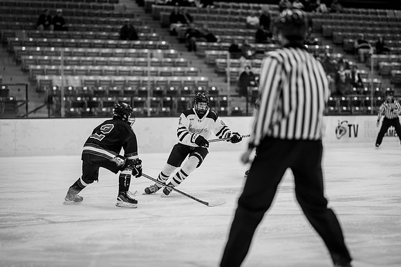 CMHKY vs UND Edits-37