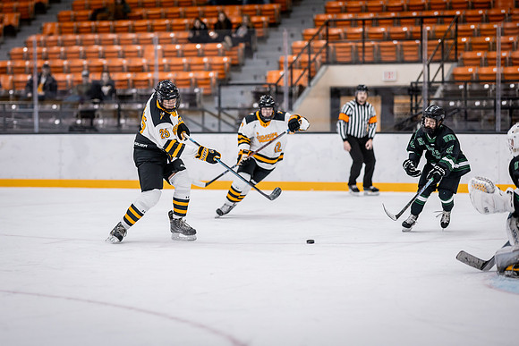 CMHKY vs UND Edits-20
