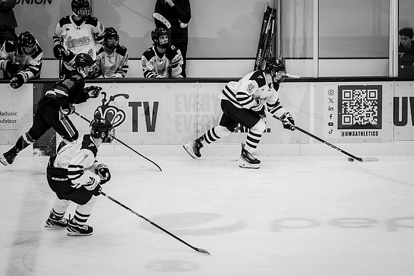 CMHKY vs UND Edits-153