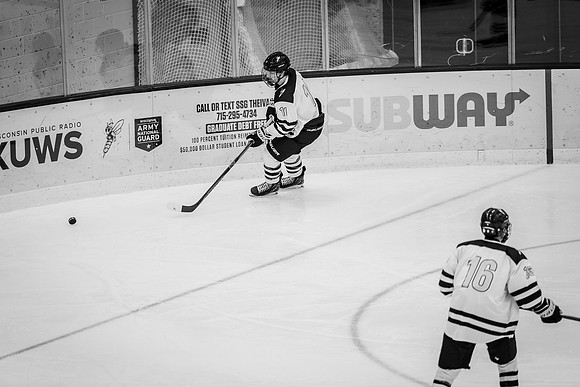 CMHKY vs UND Edits-145