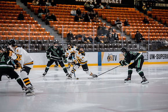 CMHKY vs UND Edits-27